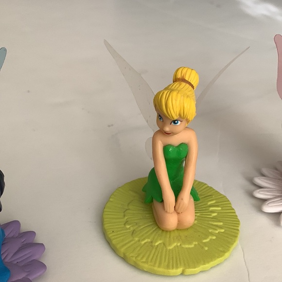 Tinker Bell and friends, figurines, and stamps - Picture 4 of 12